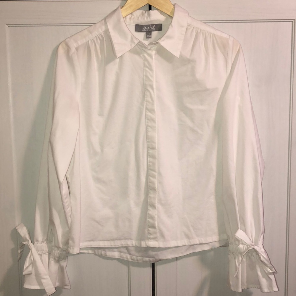 Ruffle Sleeve Bow Blouse